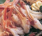 活けブランド松葉ガニ使用のカニ刺しです。