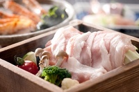 人気献立のひとつ「厳選国産豚肉を使用したセイロ蒸し」
