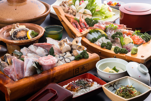 つちや旅館 プラン詳細 本館 1泊2食付き 魚スキに刺身舟盛り 鰻も 海鮮三昧プラン 部屋食 Utsuroiカフェご優待 貸切風呂無料 検索結果 城崎温泉 お宿とれとれ
